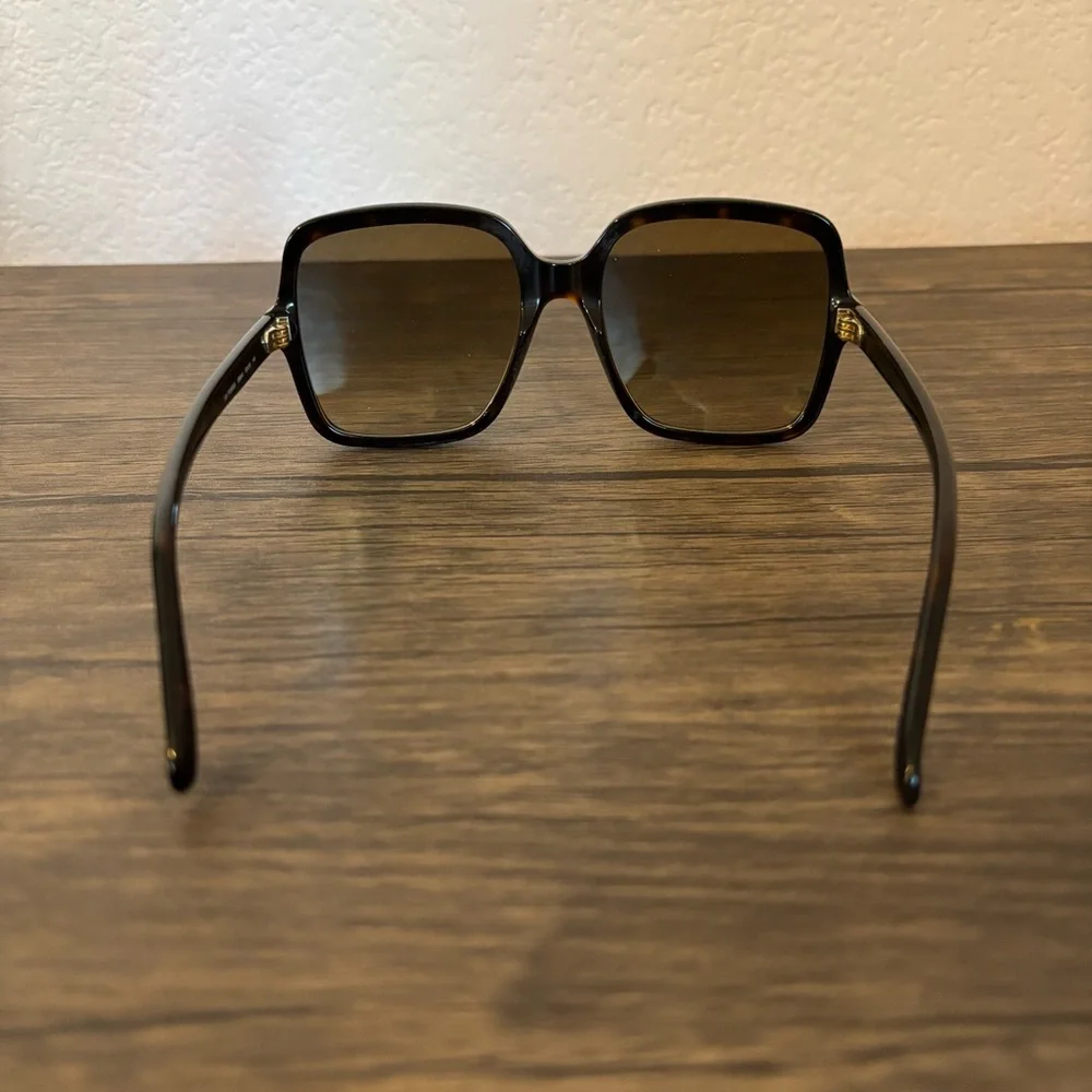 Givenchy sunglasses - Picture 9 of 10